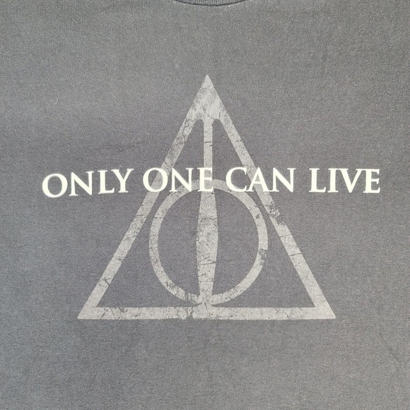 Harry Potter & The Deathly Hallows Part 2 Shirt Medium Only One Can Live - Picture 3 of 8